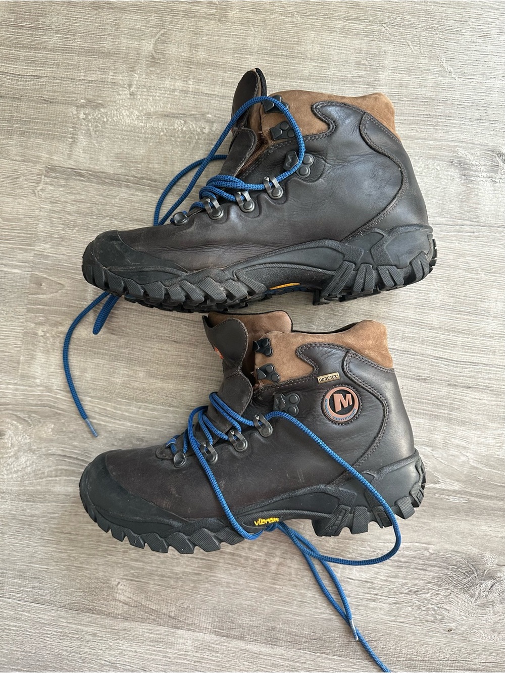 Men’s Merrell Hiking Boots - Picture 3 of 7